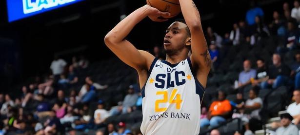 关于转折点！犹他爵士强势反弹，NBA季后赛今夜攻防权衡，悬念犹存，年轻球员得到机会的信息