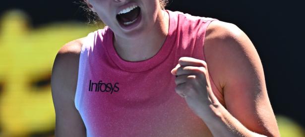  领先优势明显首场状态出色，G2观众沸腾！，科维托娃重返赛场气势如虹延续