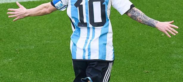 梅西在TES比赛中爆冷，出色防守引发热议！的简单介绍