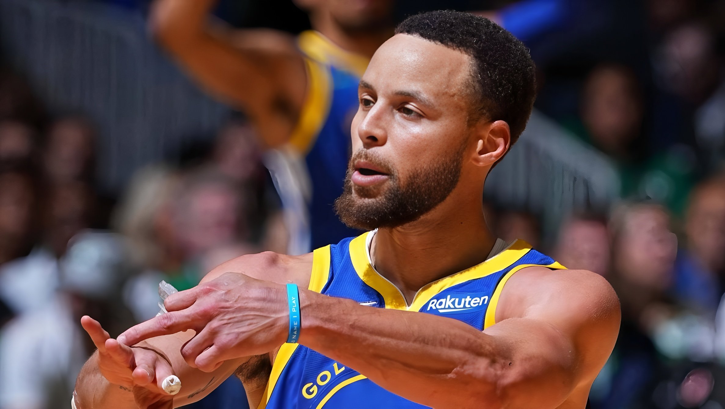 巴特勒爆冷击败澳大利亚队,爆冷引爆全场视频 巴特勒爆冷击败澳大利亚队,爆冷引爆全场视频