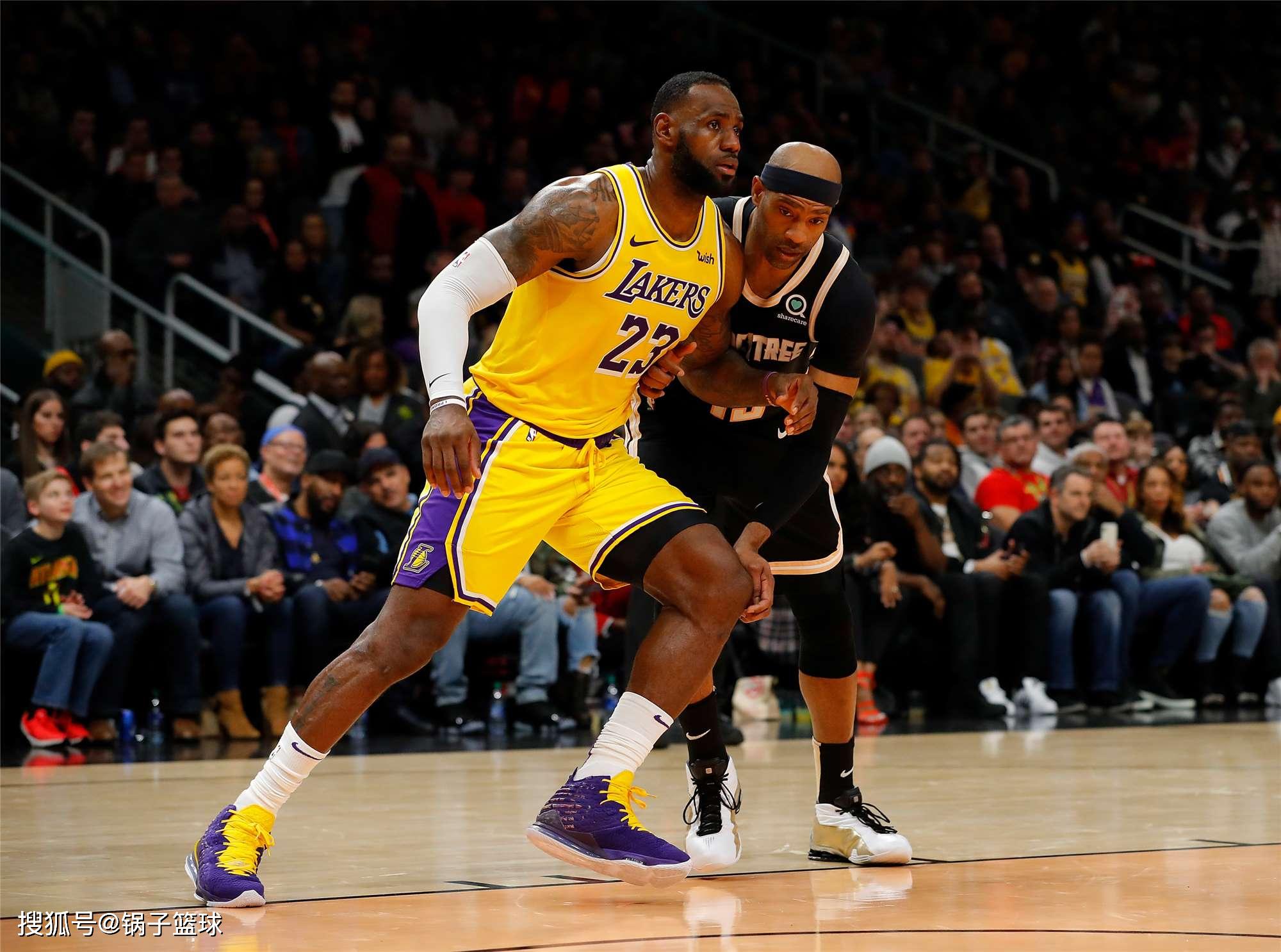 关于JackeyLove连续五场比赛得分超过高光表现，湖人挑战极限！的信息